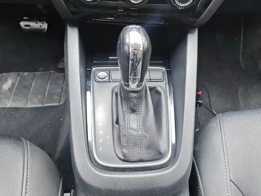 Volkswagen Sagitar — миниатюра 16