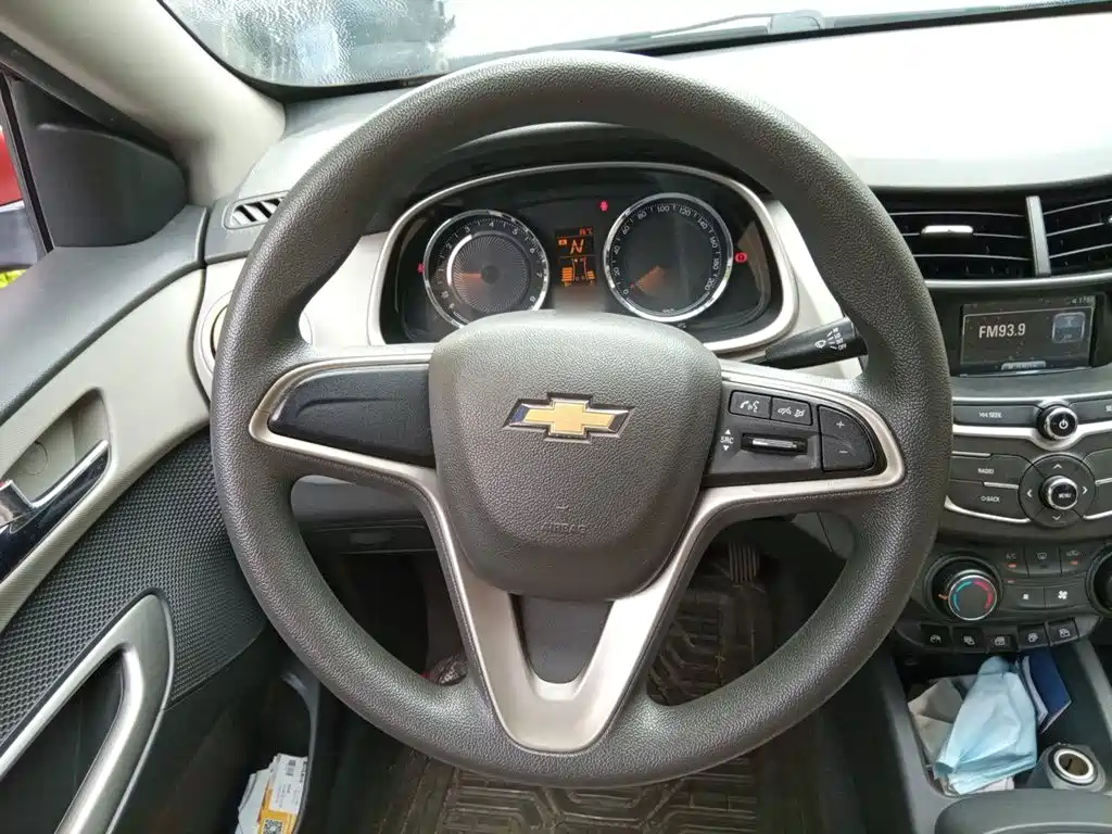 Chevrolet Sail — миниатюра 11