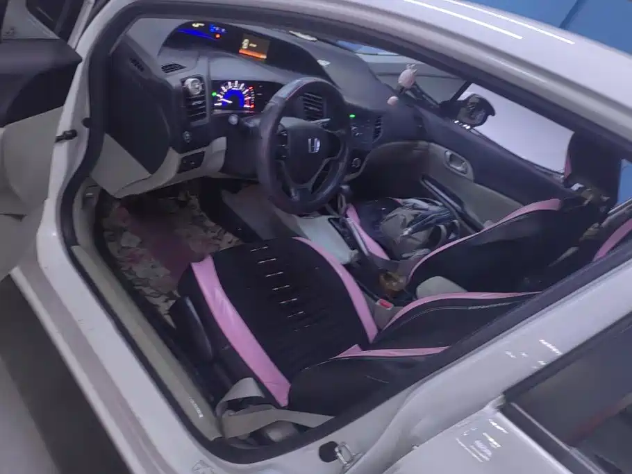 Honda Civic — миниатюра 9