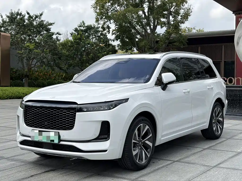 Li Auto Li ONE — миниатюра 2