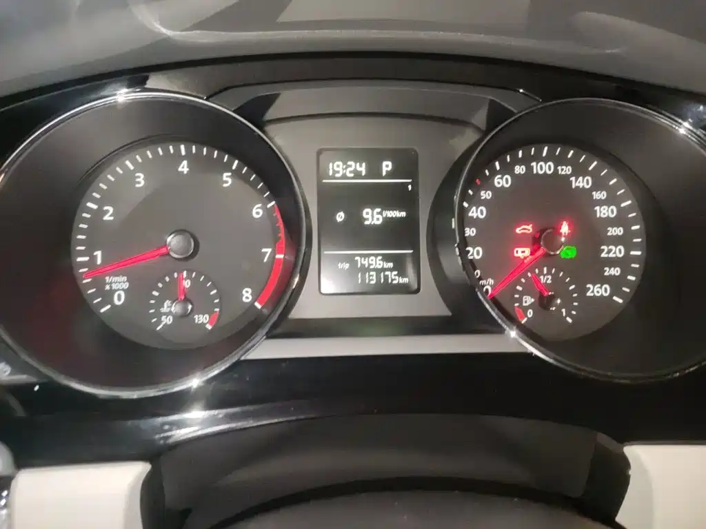 Volkswagen Sagitar — миниатюра 12