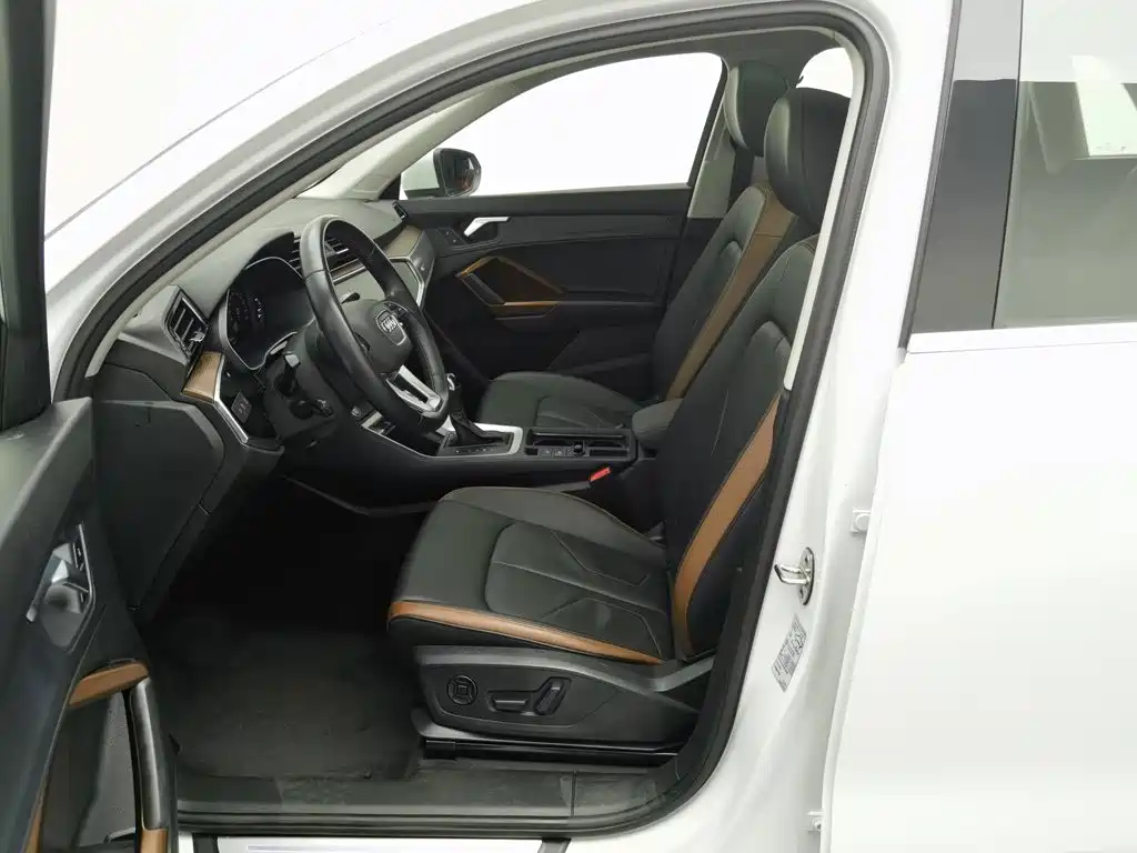 Audi Q3 — миниатюра 10