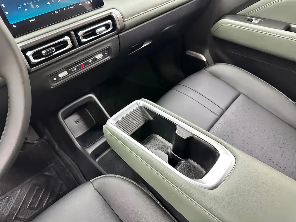 Baojun Yueye Plus — миниатюра 25