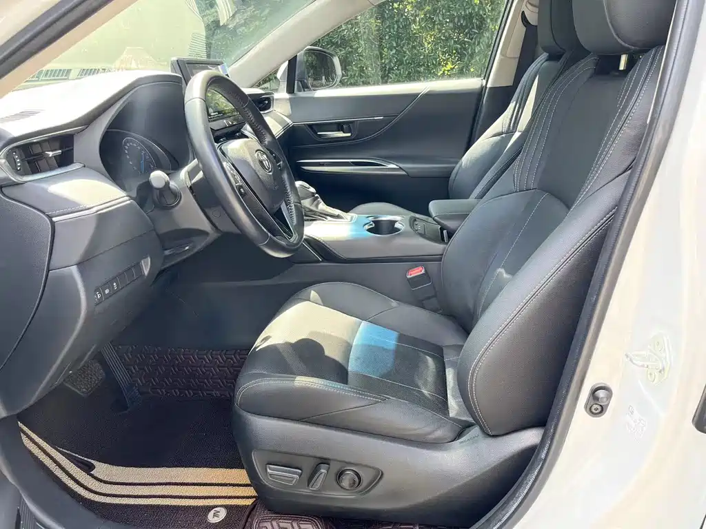 TOYOTA LING FANG HARRIER