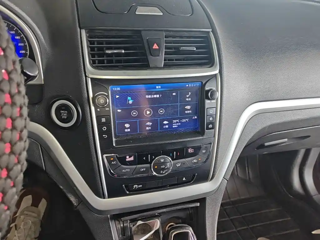 Geely Emgrand — миниатюра 13