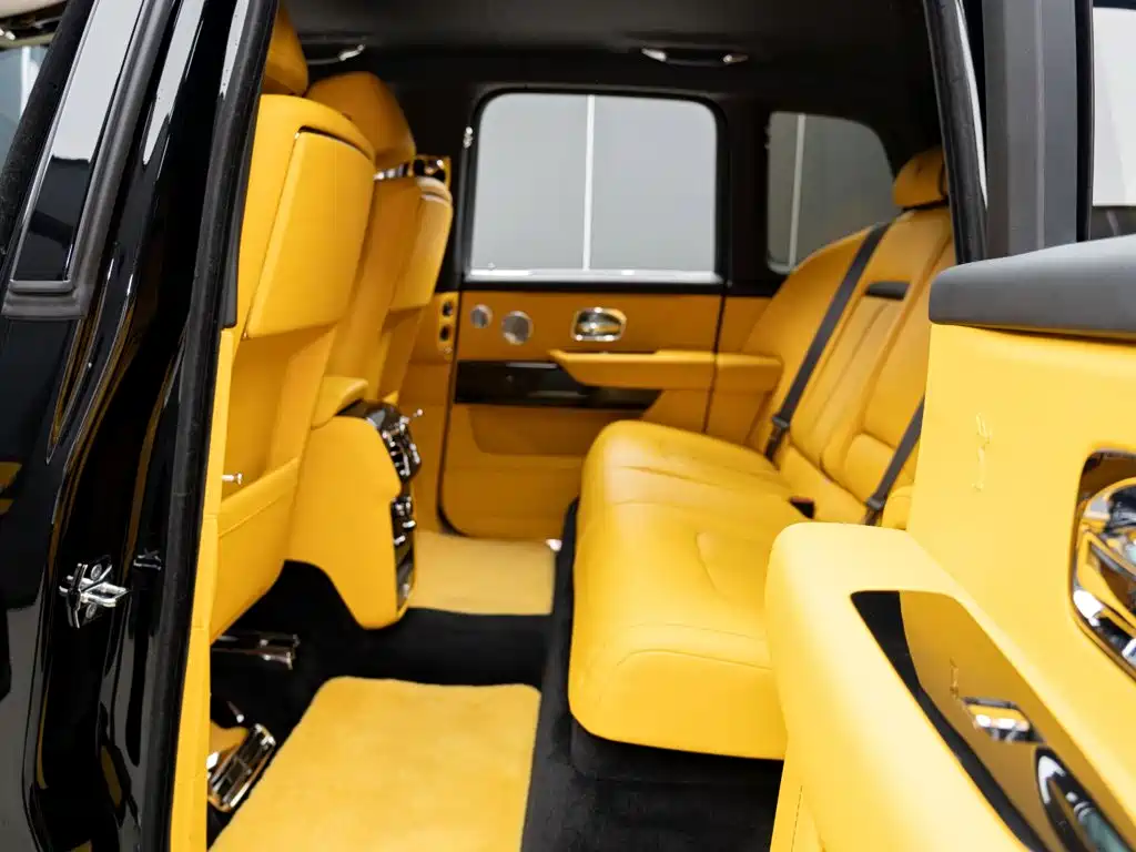 Rolls-Royce Cullinan — миниатюра 14