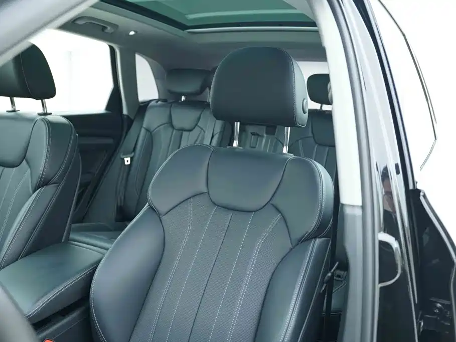 Audi Q5L — миниатюра 11