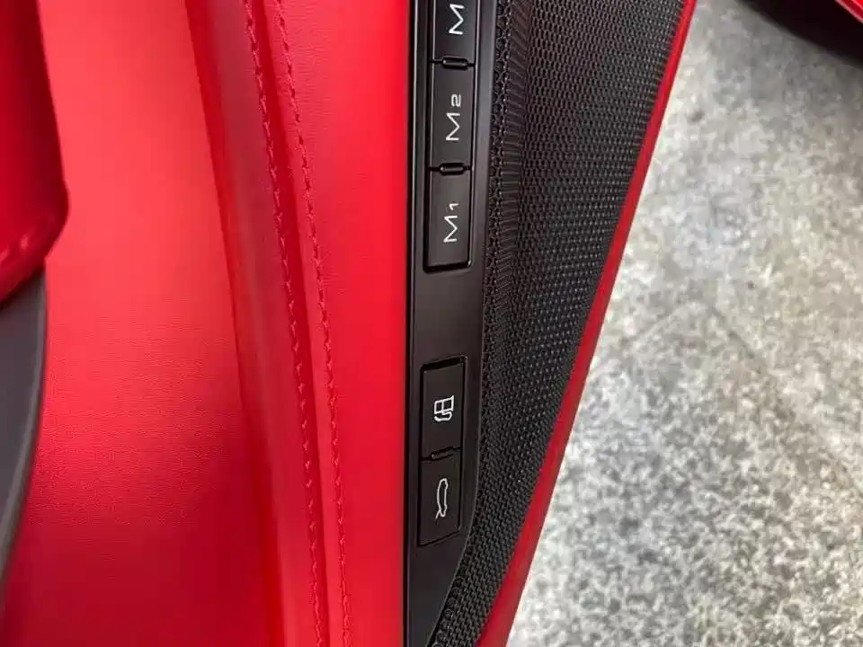 Ferrari F8 Tributo 3.9T V8, фото 3