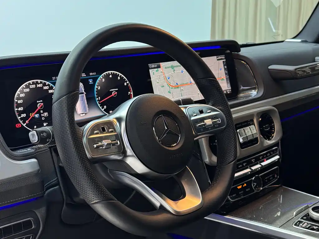 Mercedes-Benz G-Class — миниатюра 11