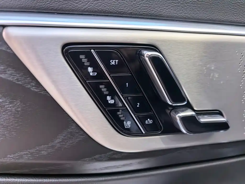 Cadillac CT6 — миниатюра 19