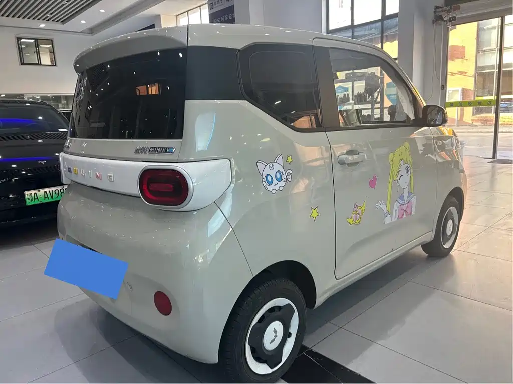 Wuling MINIEV — миниатюра 9