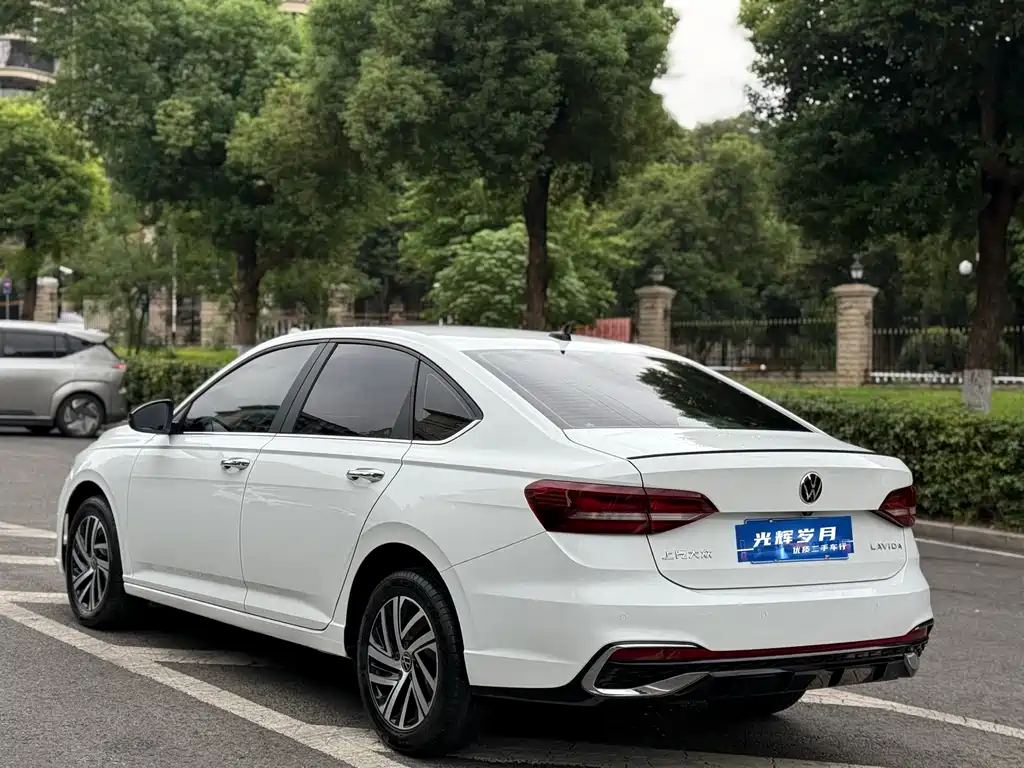 Volkswagen Lavida — миниатюра 15