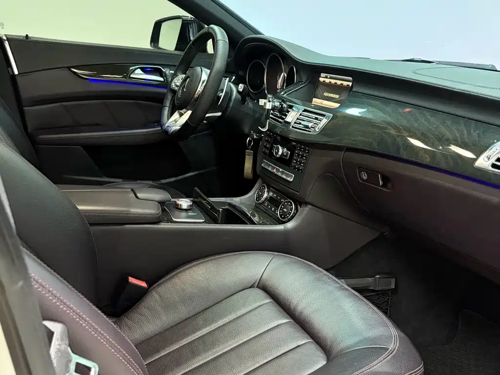 Mercedes-Benz CLS — миниатюра 11