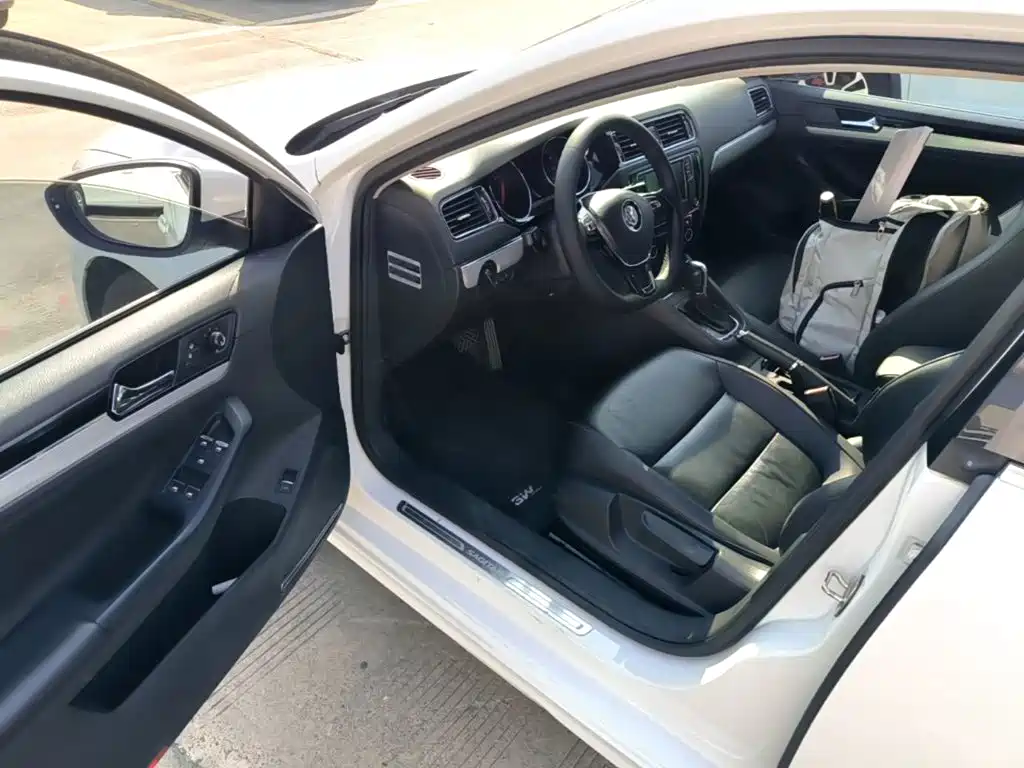 Volkswagen Sagitar — миниатюра 16
