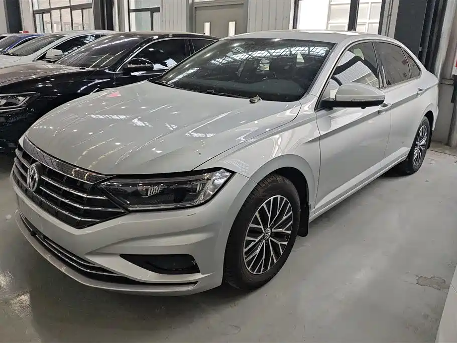 Volkswagen Sagitar 2019