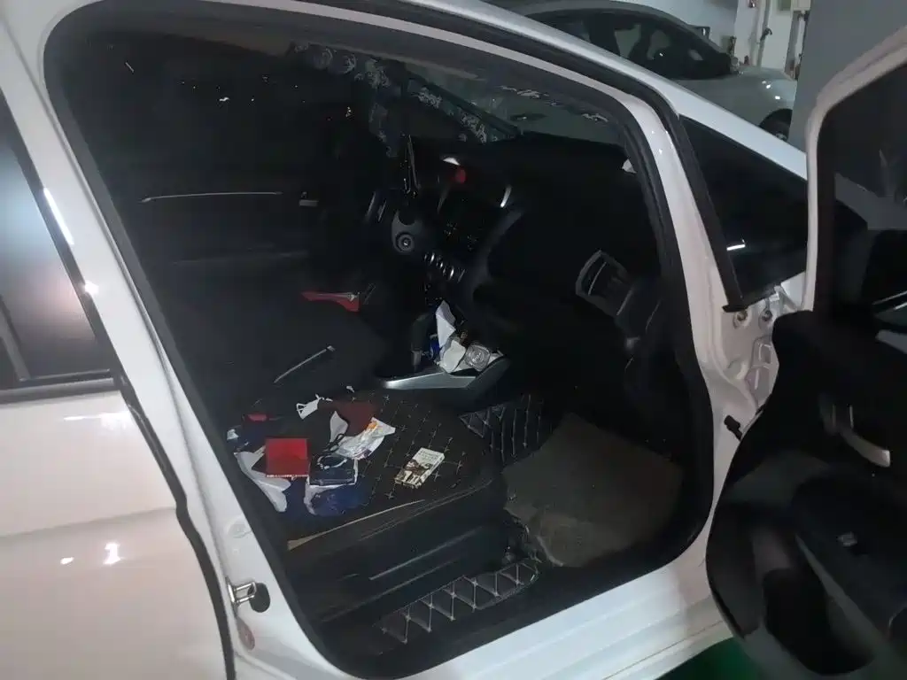 Honda Fit — миниатюра 19