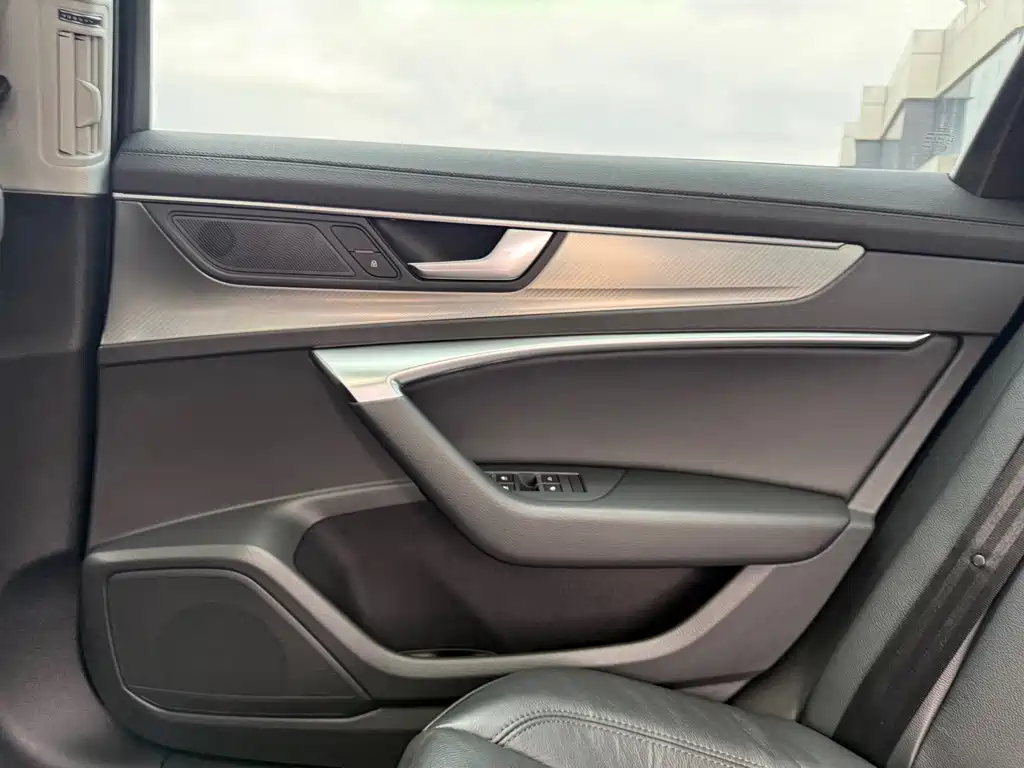 Audi A6L — миниатюра 33