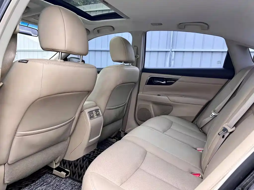 Nissan Teana — миниатюра 10