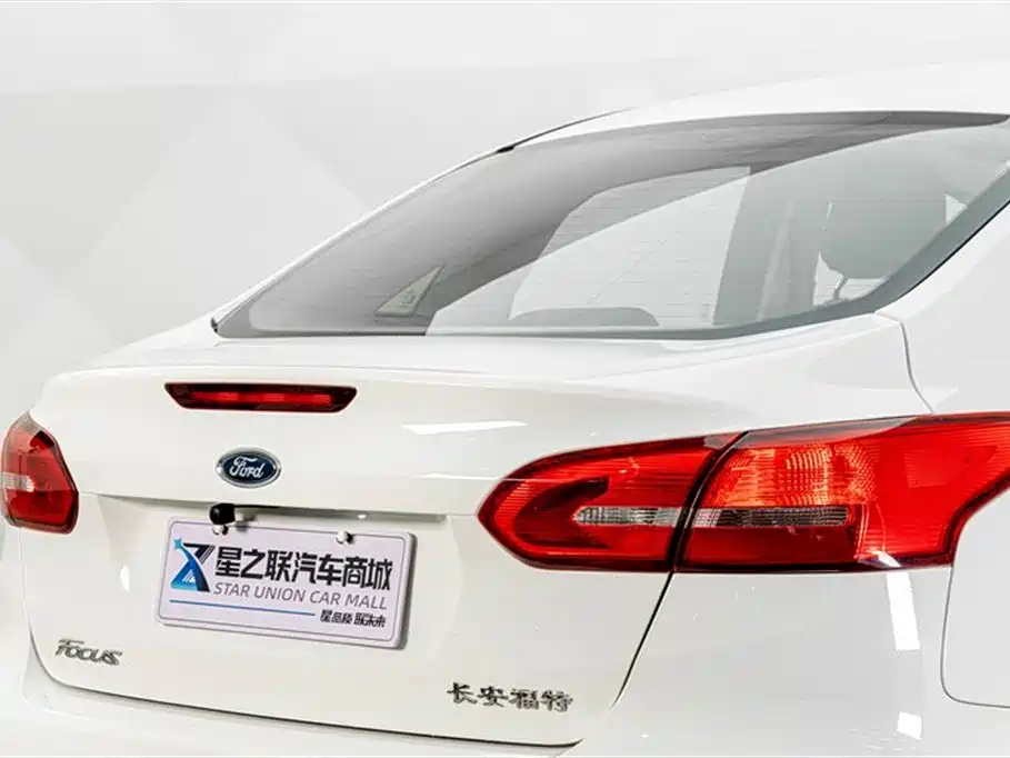 Ford Focus 2015 1.6L AT Comfort