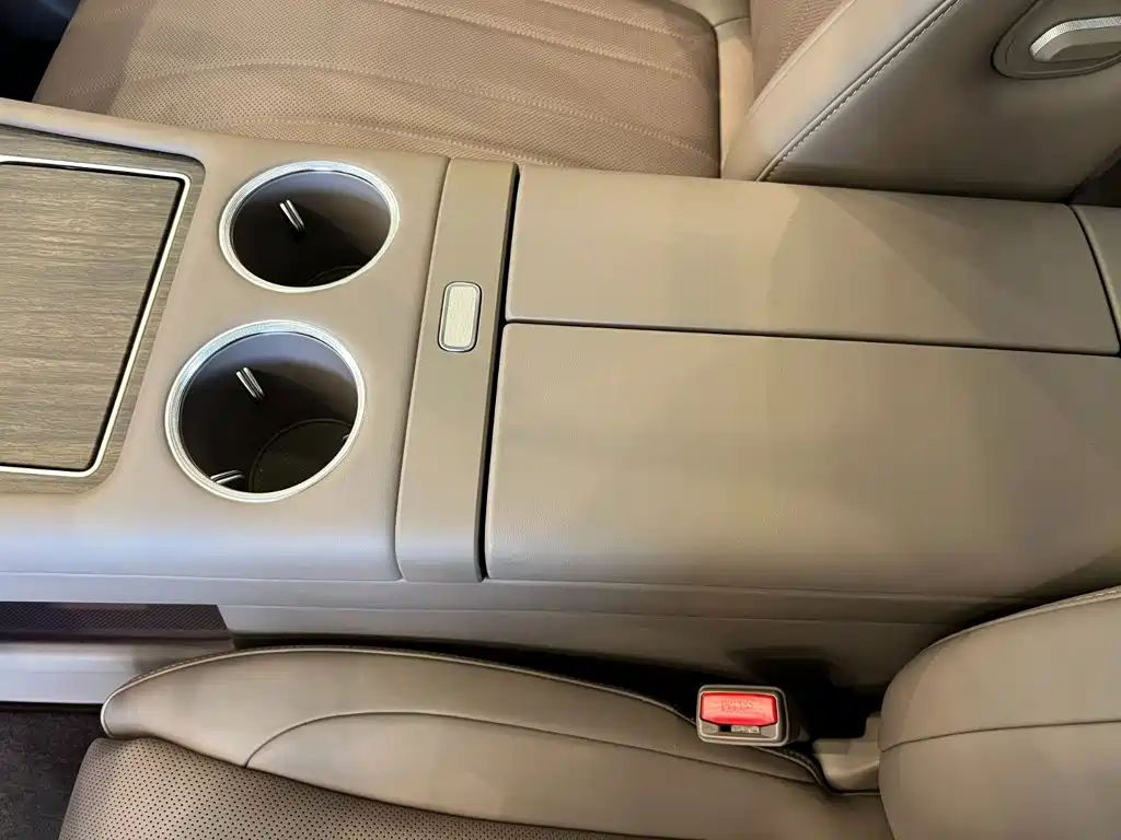 AITO AITO M7 — миниатюра 16