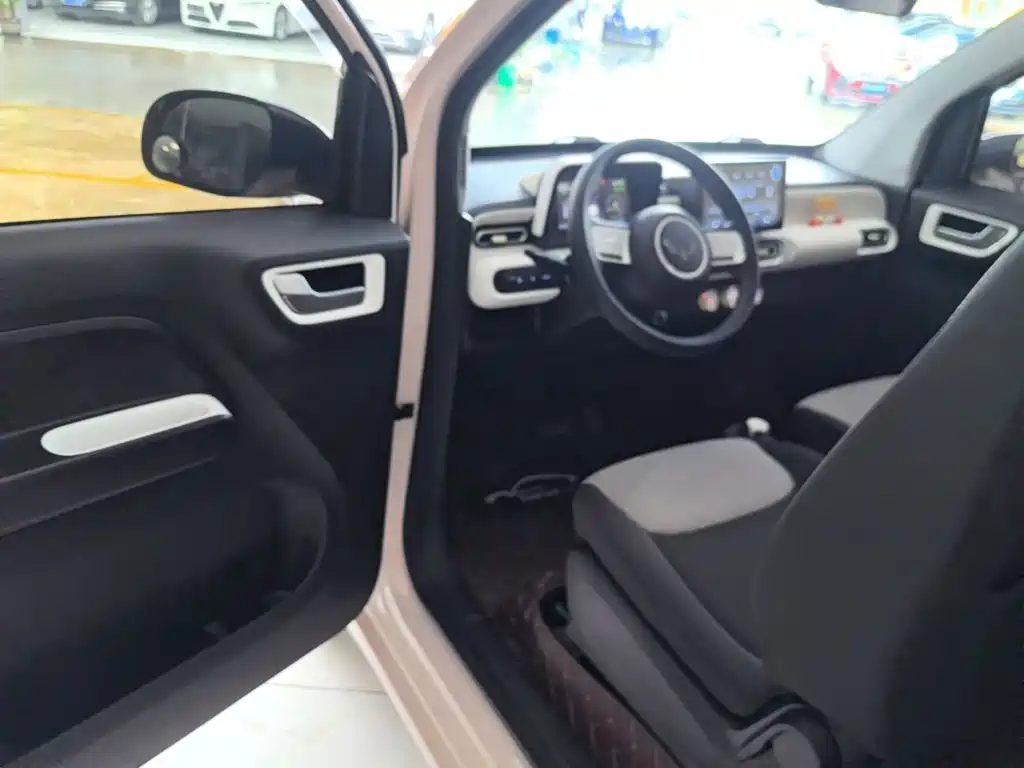 Wuling MINIEV — миниатюра 16