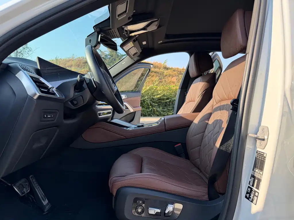 BMW X6 — миниатюра 10