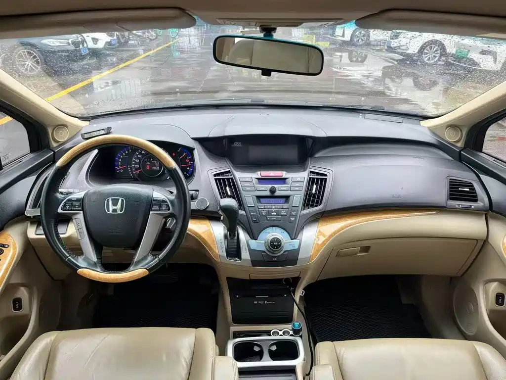 Honda Odyssey — миниатюра 9