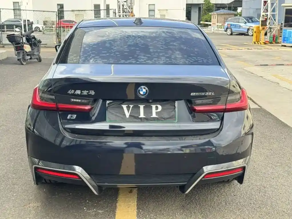 BMW i3 — миниатюра 8
