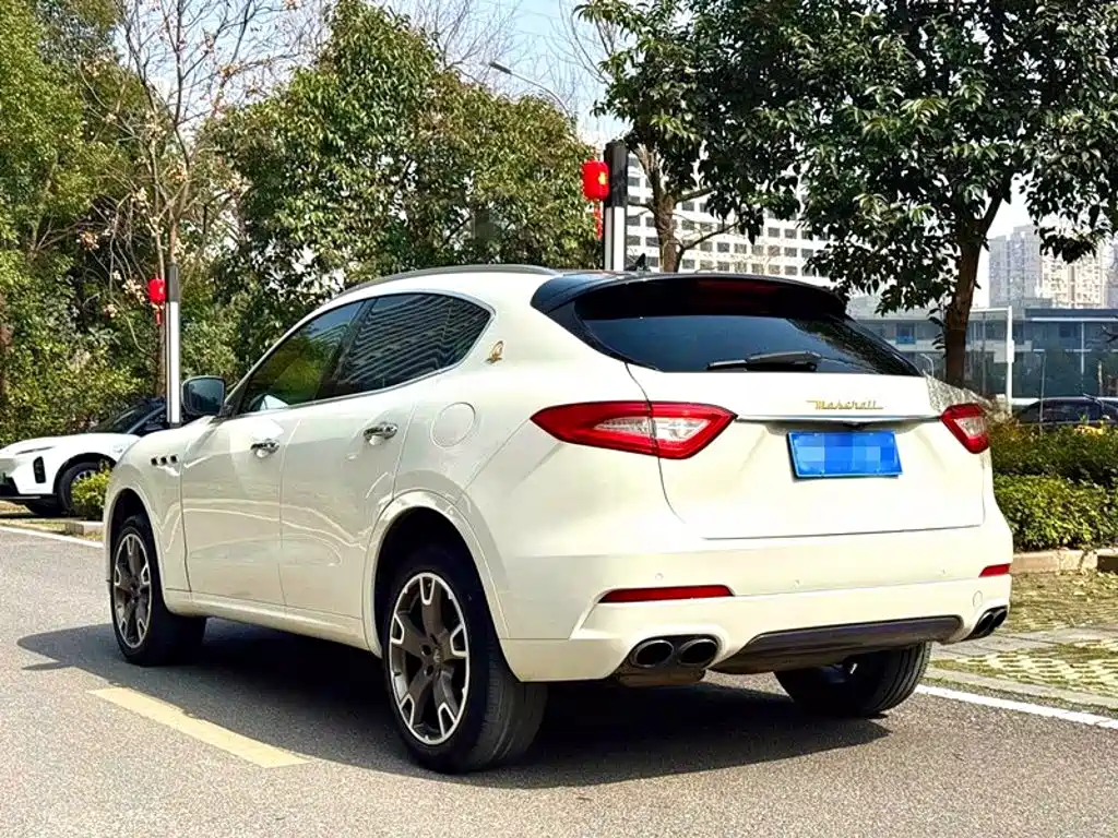 Maserati Levante — миниатюра 4