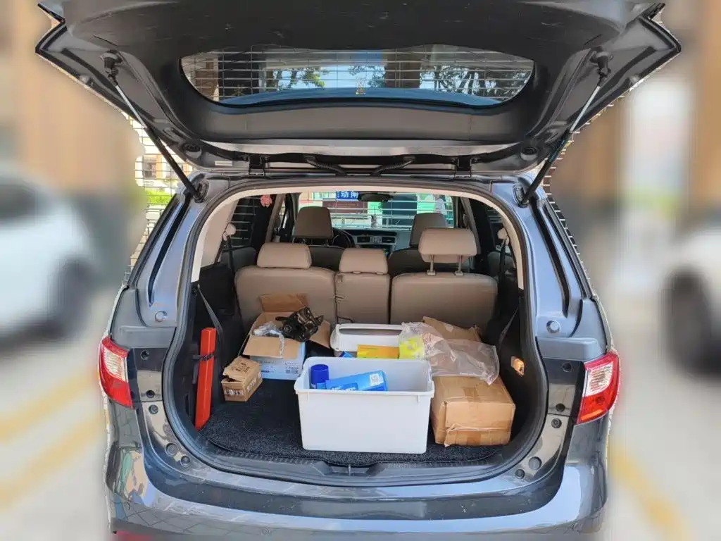 Mazda 5 — миниатюра 10