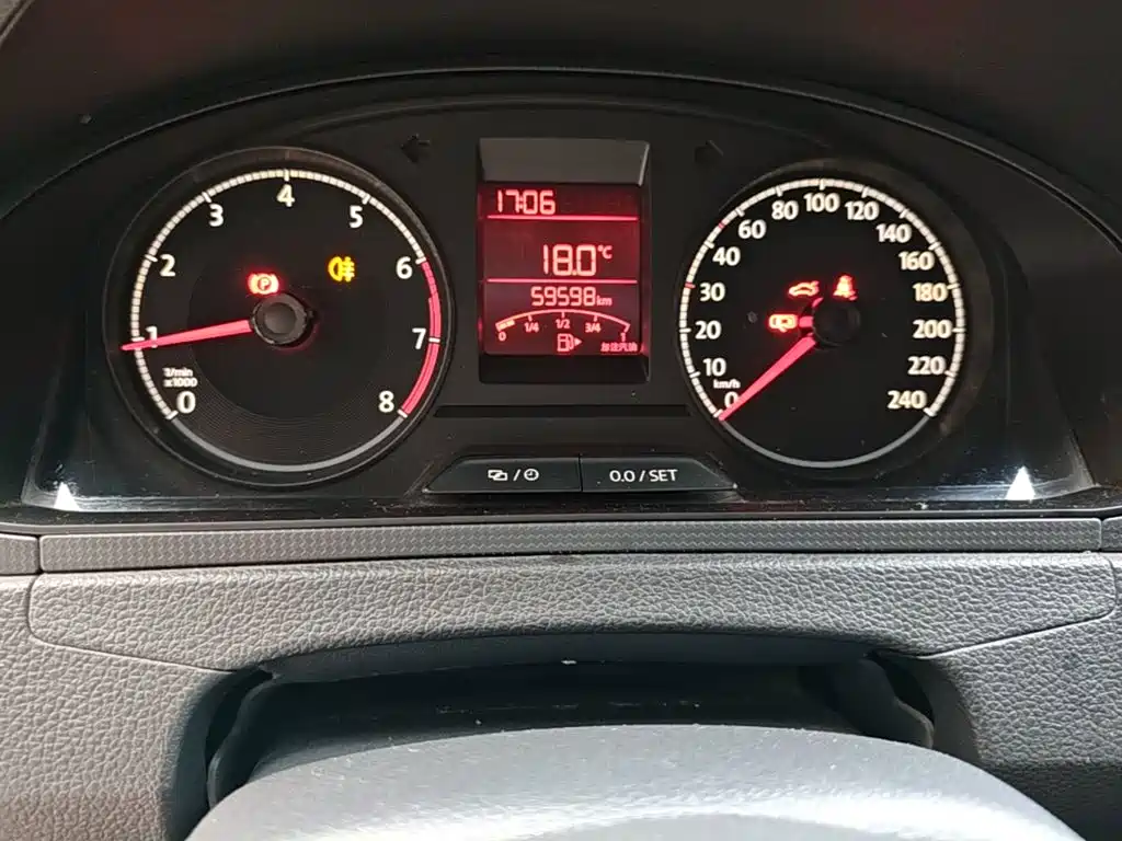 Volkswagen Santana — миниатюра 12