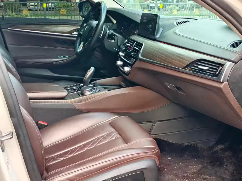 BMW 5 Series (Import) — миниатюра 3