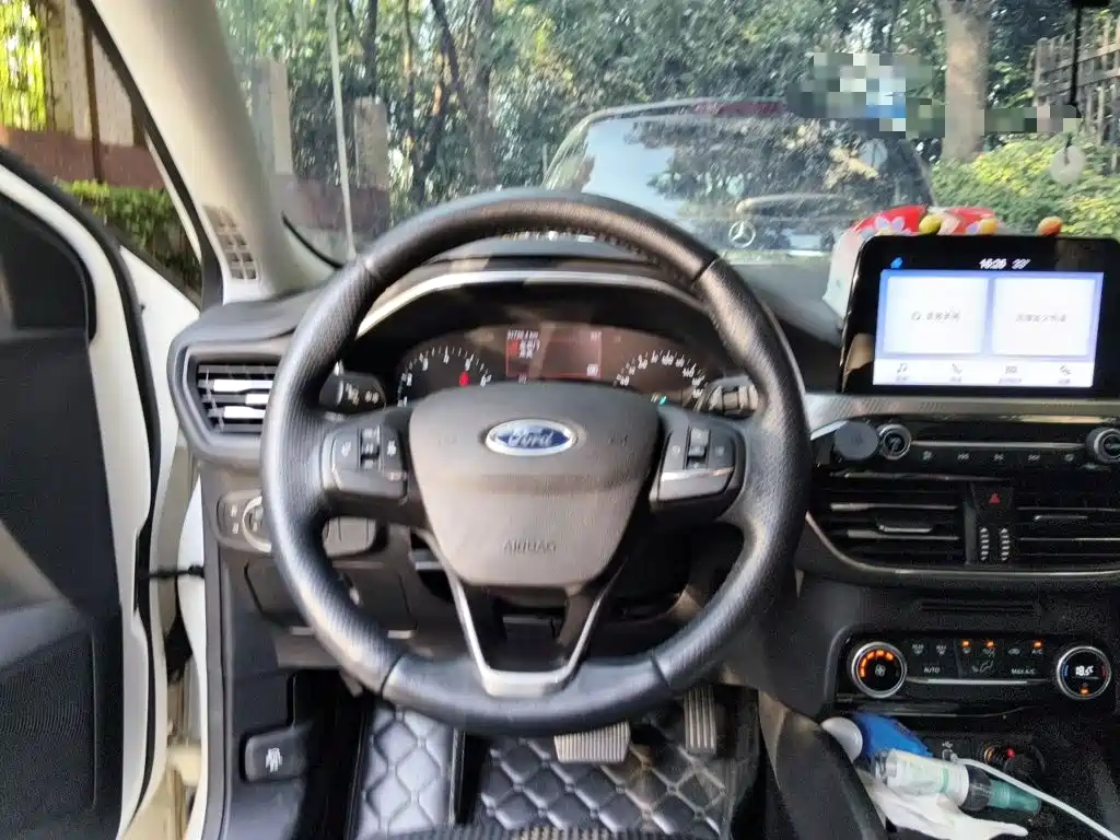 Ford Focus — миниатюра 3