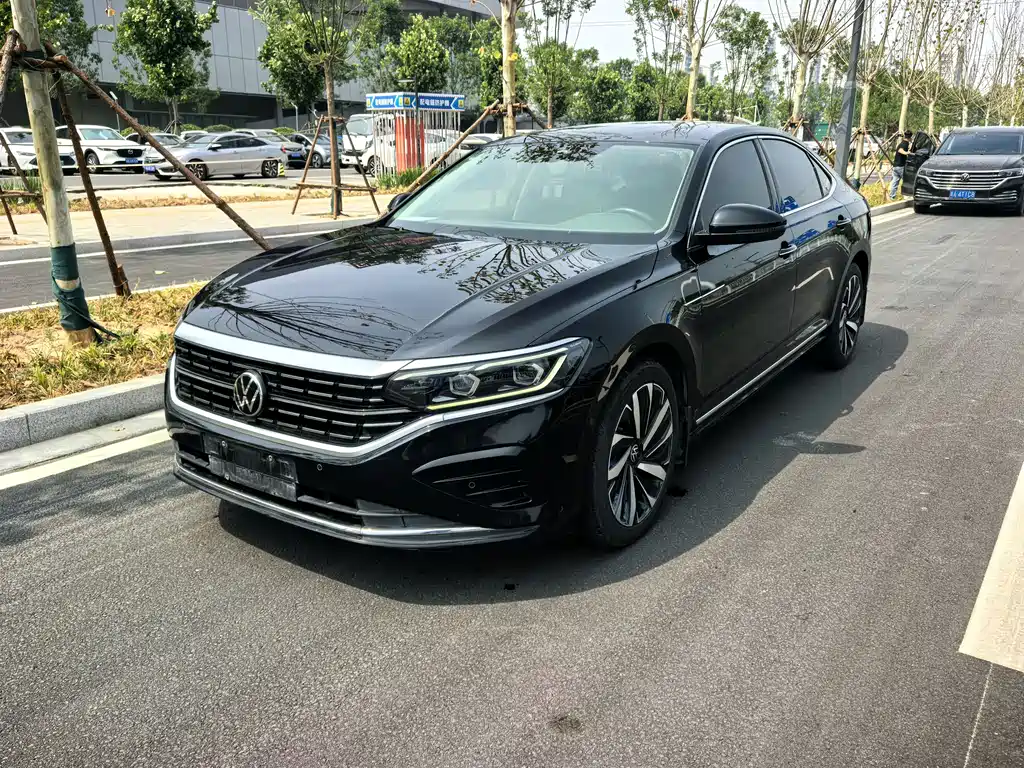 Volkswagen Passat 2021