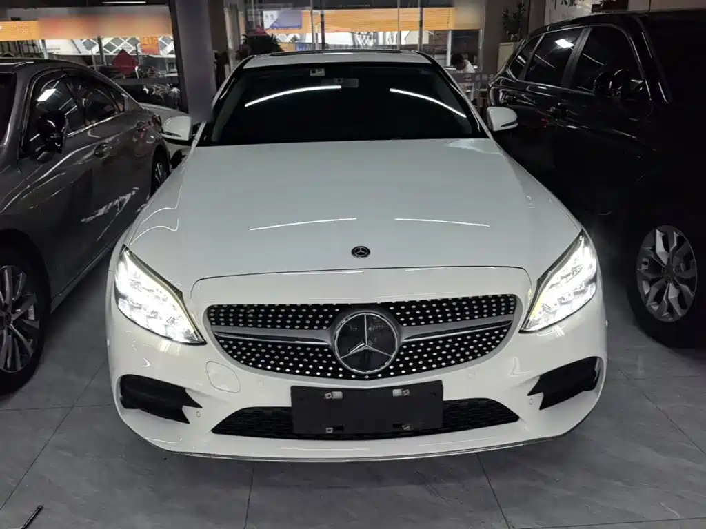 Mercedes-Benz C-Class — миниатюра 3