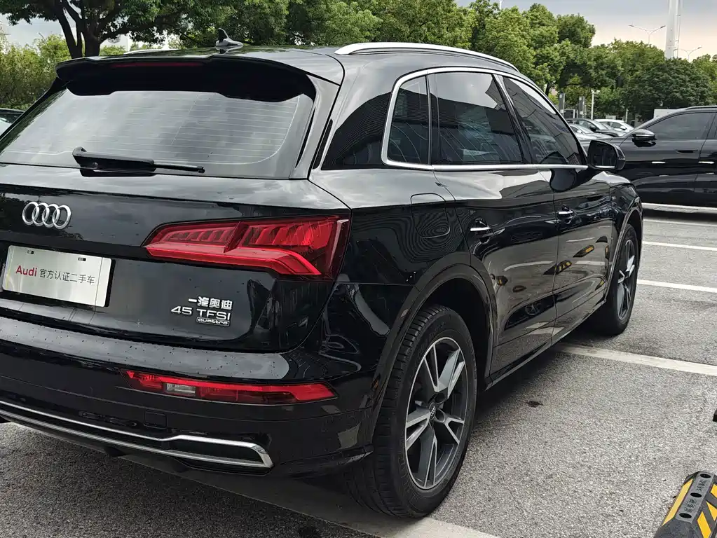 Audi Q5L — миниатюра 12