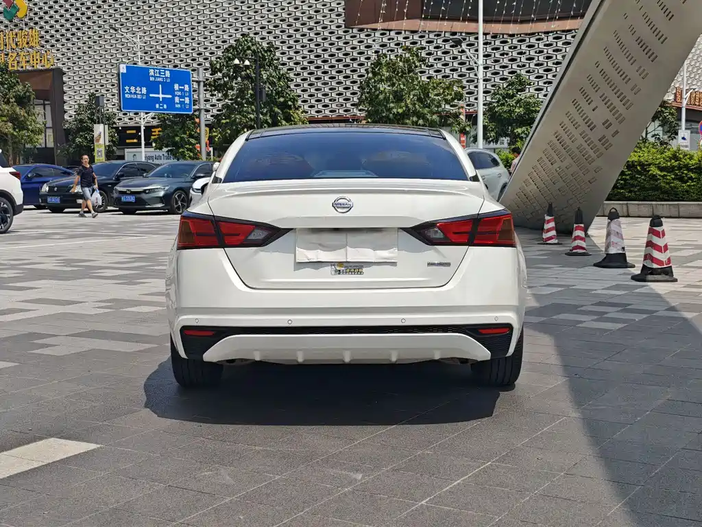 Nissan Teana — миниатюра 3