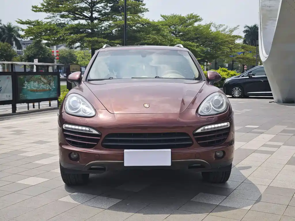 Porsche Cayenne — миниатюра 2