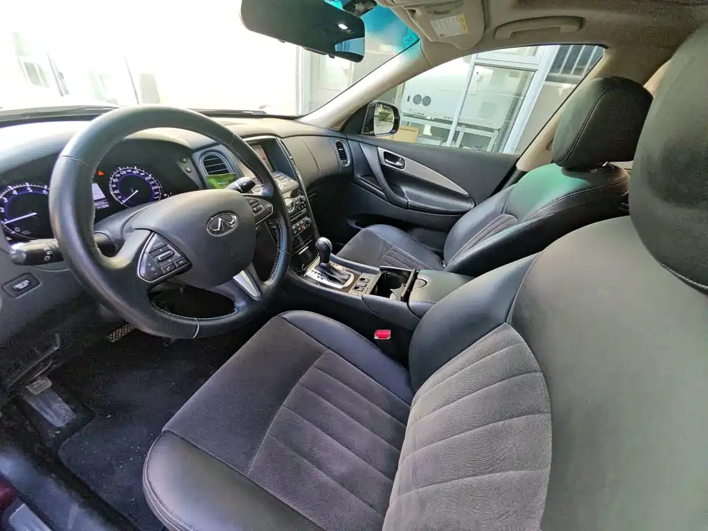 Infiniti QX50 — миниатюра 14