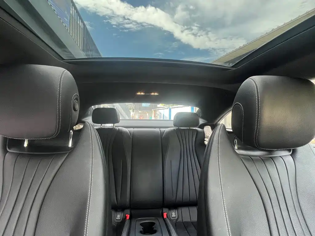 Mercedes-Benz E-Class (Import) — миниатюра 10