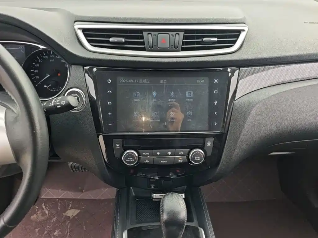 Nissan X-Trail — миниатюра 12