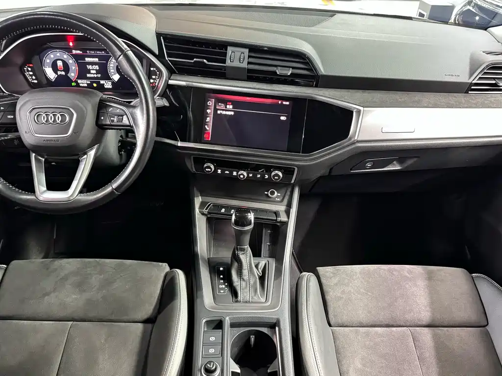 Audi Q3 — миниатюра 11