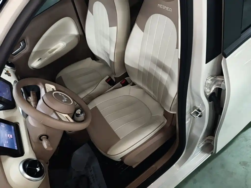 Wuling MINIEV — миниатюра 15