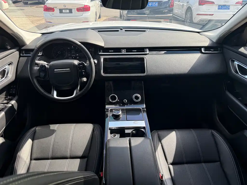 Land Rover Velar — миниатюра 10
