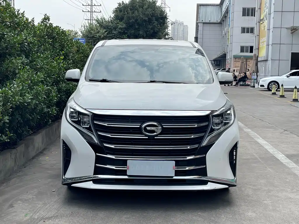 GAC TRUMPCHI M8