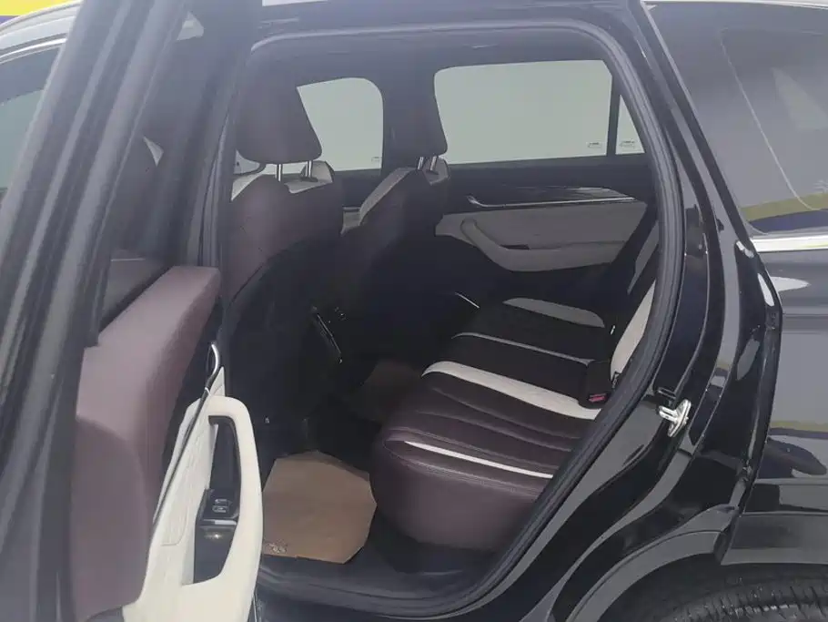 Geely Xingyue L — миниатюра 11