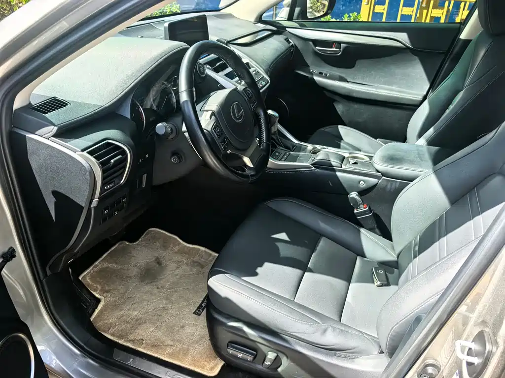 Lexus NX — миниатюра 6