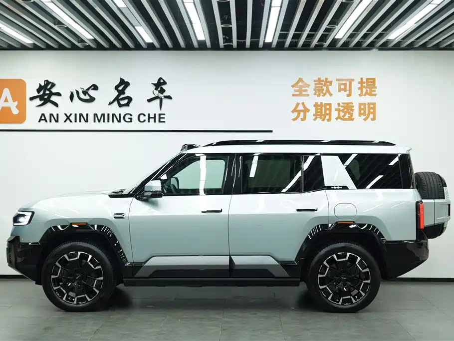 Fangchengbao Leopard 8 8 2025 Flagship 6 мест
