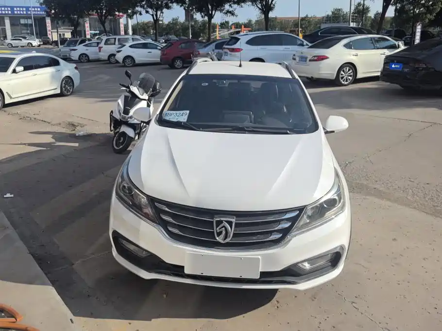Baojun 310W — миниатюра 2