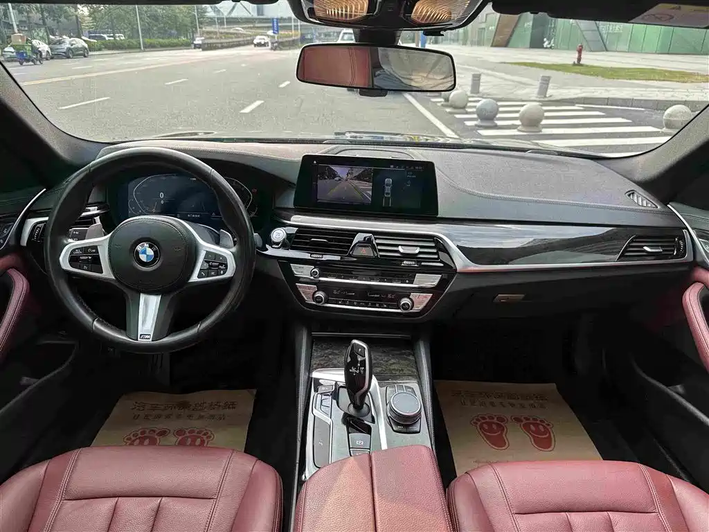 BMW 5 Series — миниатюра 5